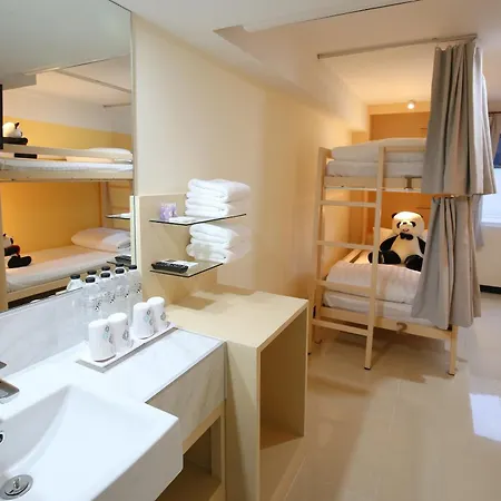 Lucky Panda Hotel-2